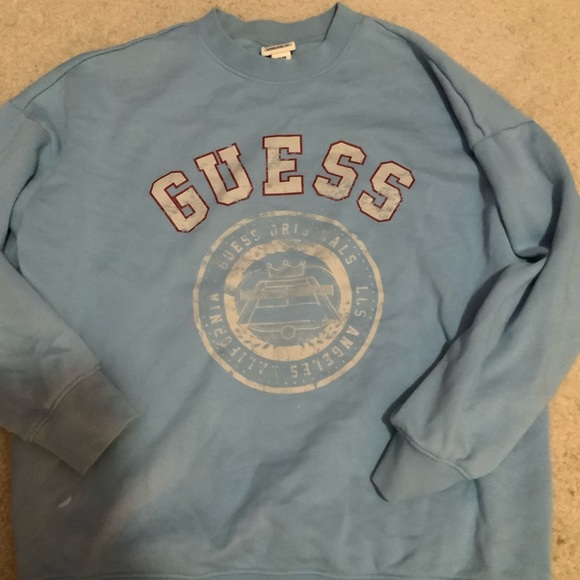 blue guess pull over - Picture 1 of 4